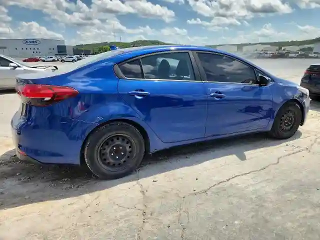 3KPFK4A75JE260541 2018 KIA FORTE-2