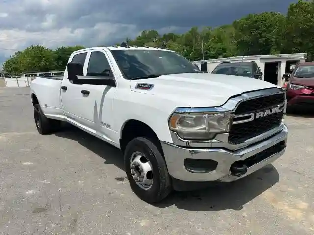 3C63RRGL2NG237476 2022 RAM 3500-3