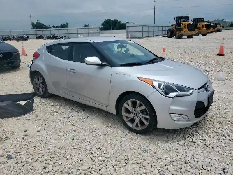 KMHTC6AD7HU311563 2017 HYUNDAI VELOSTER-3