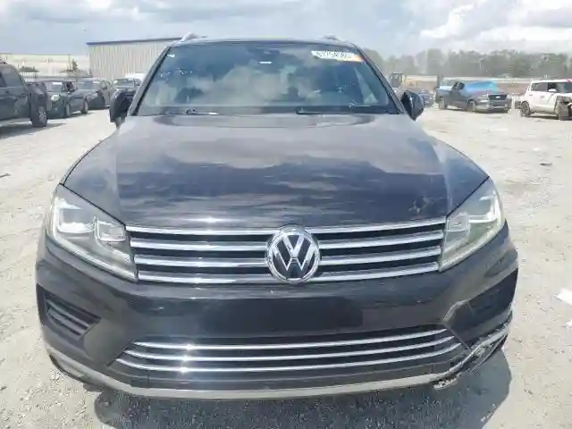 WVGRF7BP6HD004806 2017 VOLKSWAGEN TOUAREG-4