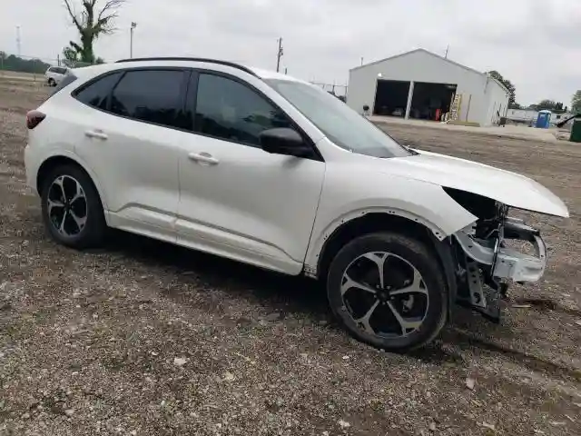 1FMCU9NA5PUA71832 2023 FORD ESCAPE ST-3