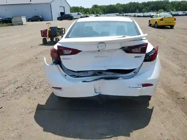 3MZBN1V3XJM176102 2018 MAZDA 3-5