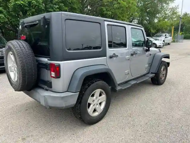 1C4HJWDG6JL927319 2018 JEEP WRANGLER-3