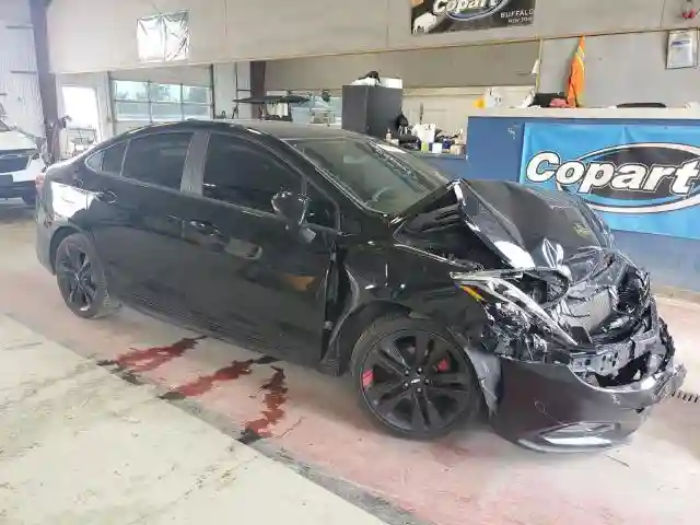 1G1BE5SMXJ7108781 2018 CHEVROLET CRUZE-3