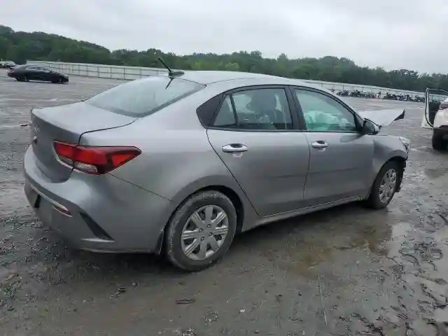 3KPA24AD5PE532806 2023 KIA RIO-2