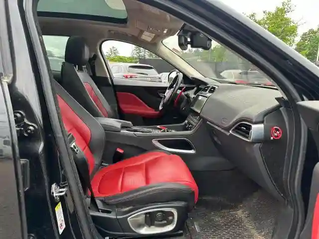 SADCL2BV1HA489771 2017 JAGUAR F-PACE-4
