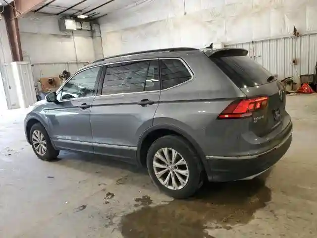 3VV2B7AX2JM027014 2018 VOLKSWAGEN TIGUAN-1