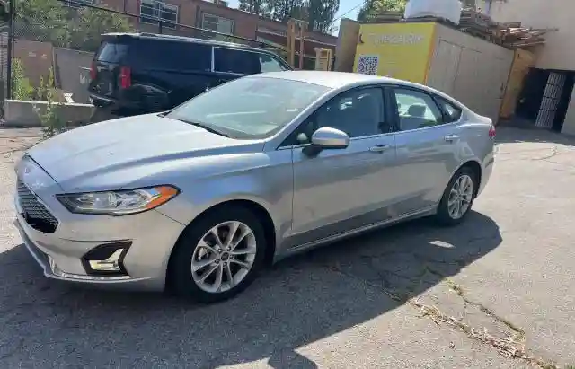 3FA6P0LU7LR191740 2020 FORD FUSION-1