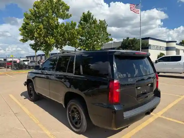1GNLCDEC6JR353961 2018 CHEVROLET TAHOE-2