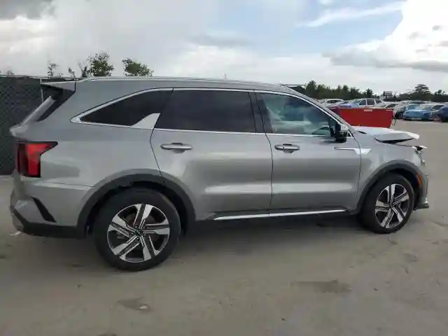 KNDRHDLGXP5205211 2023 KIA SORENTO-2