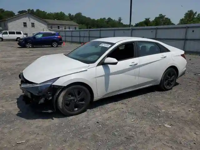 KMHLM4AJ6NU027862 2022 HYUNDAI ELANTRA-0