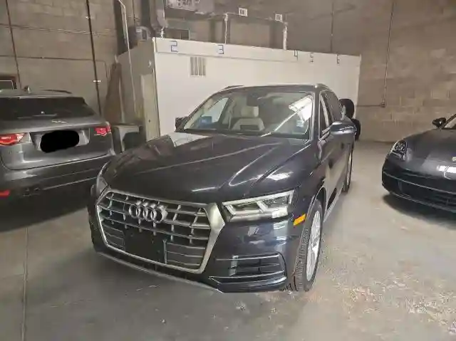 WA1BNAFY5K2083360 2019 AUDI Q5-1