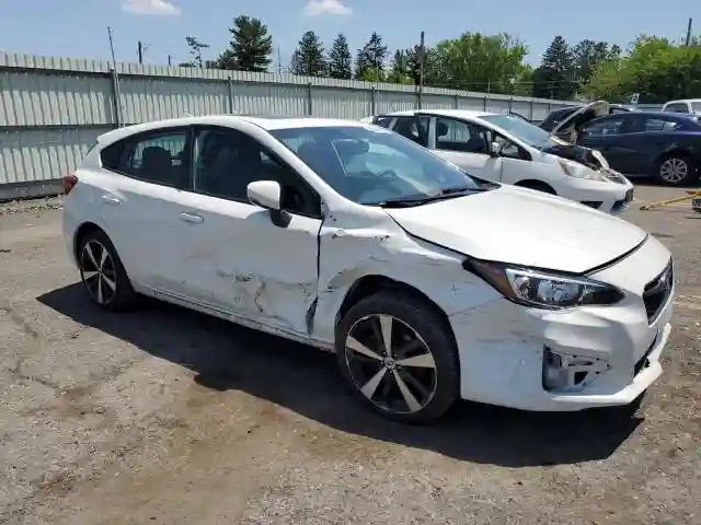 4S3GTAM62H3747054 2017 SUBARU IMPREZA-3