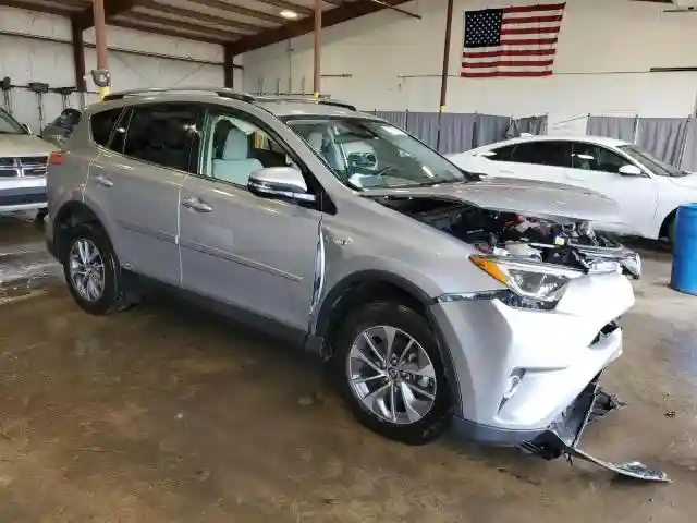 JTMRJREV9JD195569 2018 TOYOTA RAV4-3