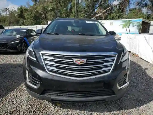 1GYKNCRS7HZ130553 2017 CADILLAC XT5-4