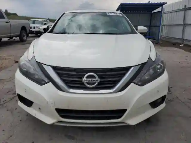 1N4BL3AP5HC165636 2017 NISSAN ALTIMA-4