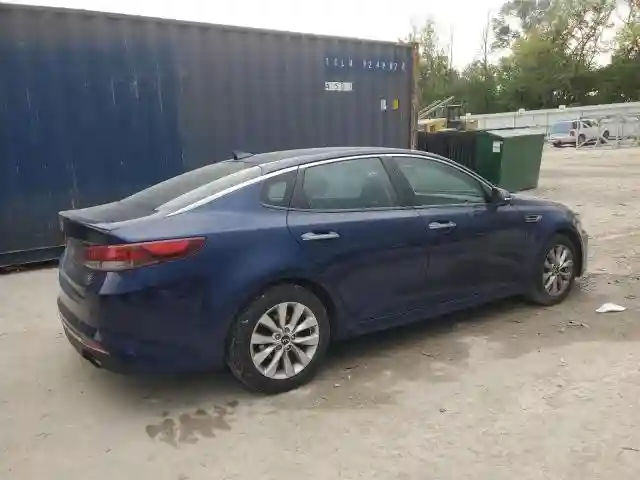 5XXGT4L37JG205575 2018 KIA OPTIMA-2