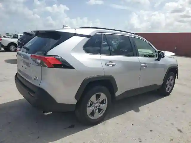 JTMRWRFV8SJ065432 2025 TOYOTA RAV4-2