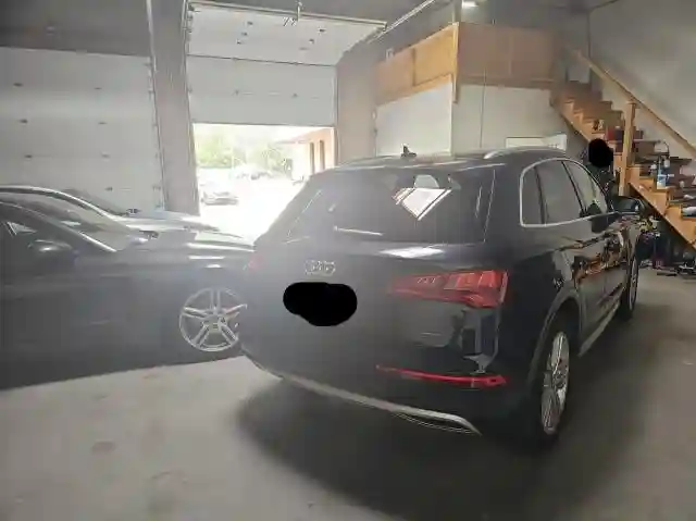 WA1BNAFY5K2083360 2019 AUDI Q5-3