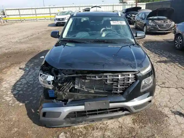 KMHRC8A3XPU232447 2023 HYUNDAI VENUE-4