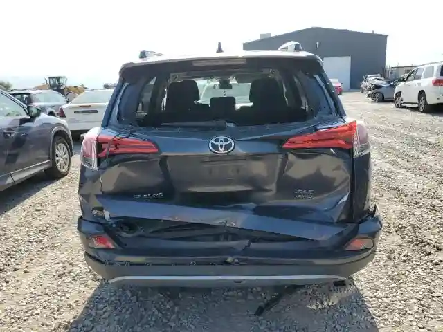 2T3RFREV1JW811432 2018 TOYOTA RAV4-5
