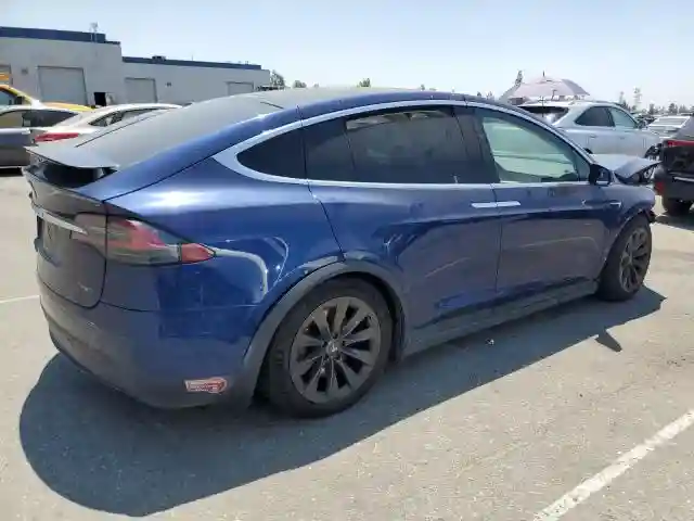 5YJXCDE20JF113683 2018 TESLA MODEL X-2