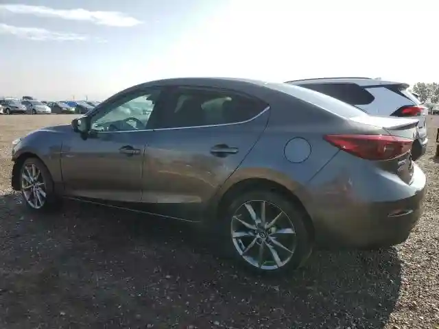 3MZBN1W36JM225021 2018 MAZDA 3-1
