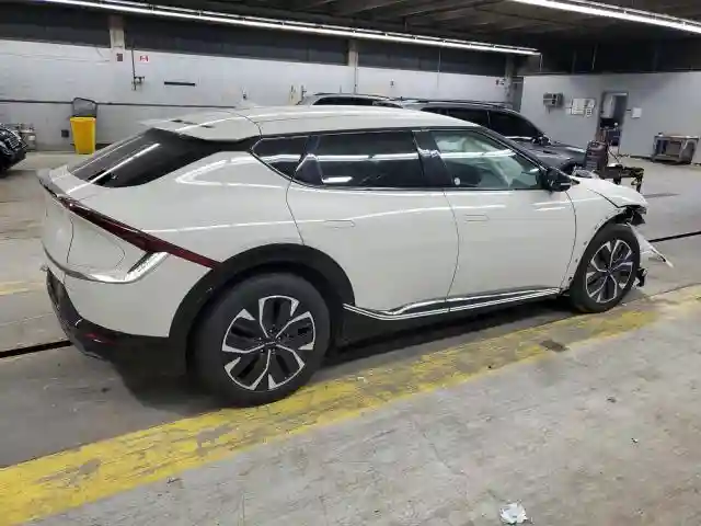 KNDC3DLC2R5164593 2024 KIA EV6 LIGHT-2