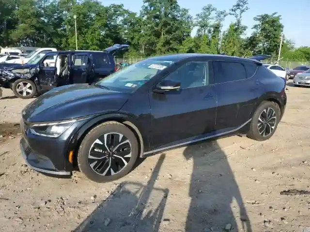 KNDC34LA8P5130430 2023 KIA EV6 LIGHT-0