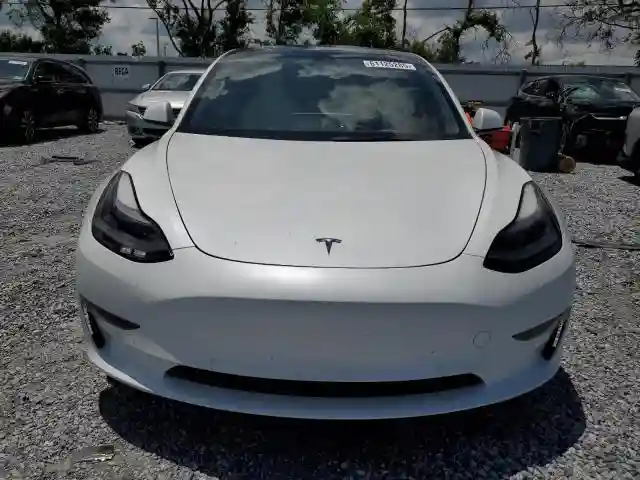 5YJ3E1EB4NF347564 2022 TESLA MODEL 3-4