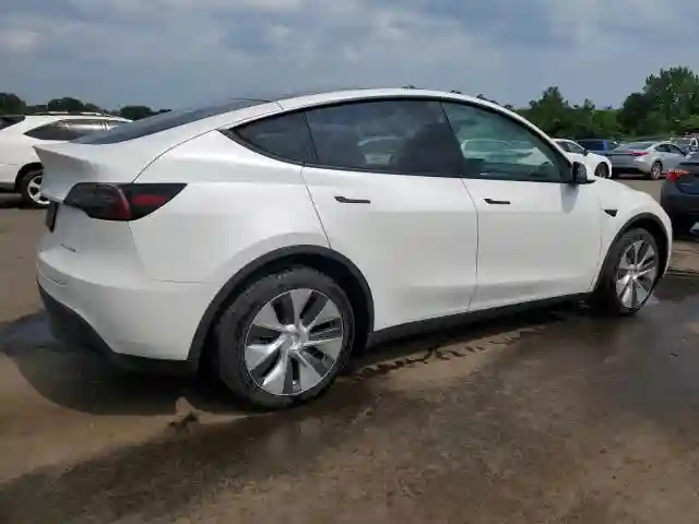 7SAYGDEE4PF796065 2023 TESLA MODEL Y-2