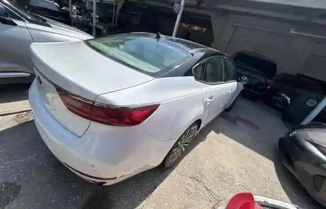 KNALC4J1XH5063296 2017 KIA CADENZA-3