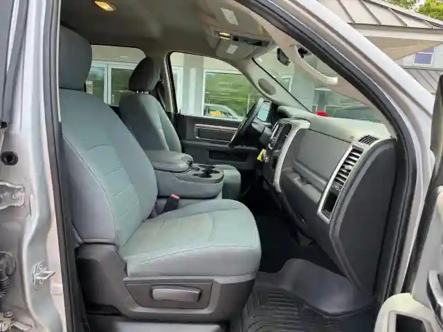 1C6RR7GG7HS748499 2017 RAM 1500-4