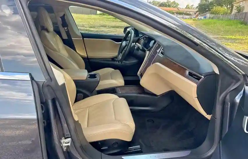 5YJSA1E14HF195384 2017 TESLA MODEL S-4