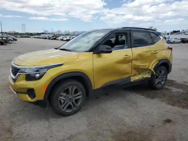 KNDEU2AAXM7210552 2021 KIA SELTOS-0
