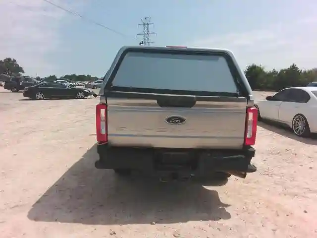 1FT7W2BA4RED76246 2024 FORD F250-5