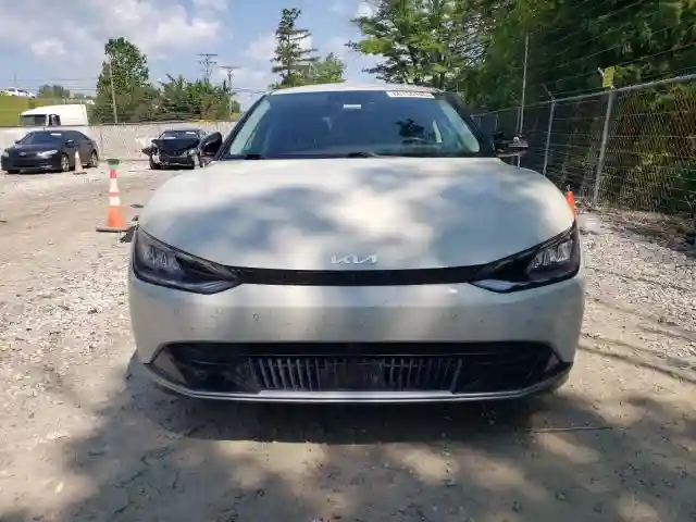 KNDC3DLC2N5084544 2022 KIA EV6 LIGHT-4