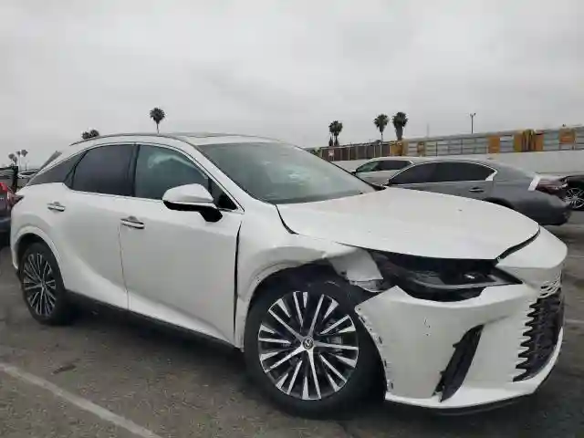 2T2BAMCA6RC039661 2024 LEXUS RX350-3