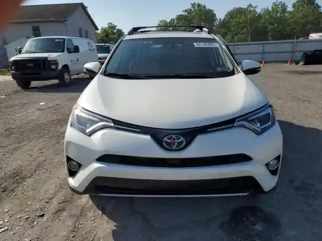 JTMDJREV3JD157880 2018 TOYOTA RAV4-4