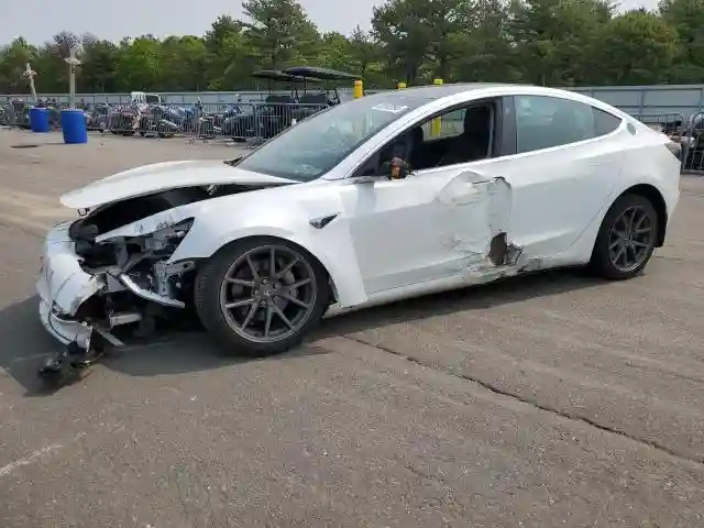 5YJ3E1EB4LF744477 2020 TESLA MODEL 3-0