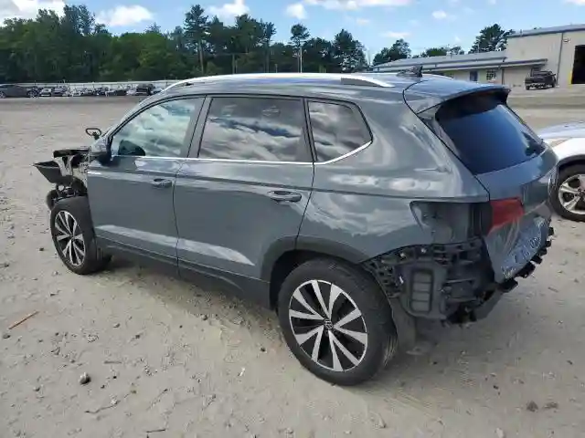 3VVWX7B23NM028670 2022 VOLKSWAGEN TAOS SE-1