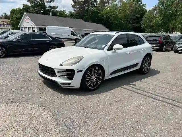 WP1AF2A50HLB60235 2017 PORSCHE MACAN-1