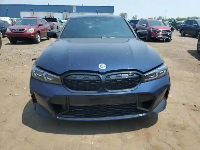 3MW69FT03S8F06538 2025 BMW M3-4