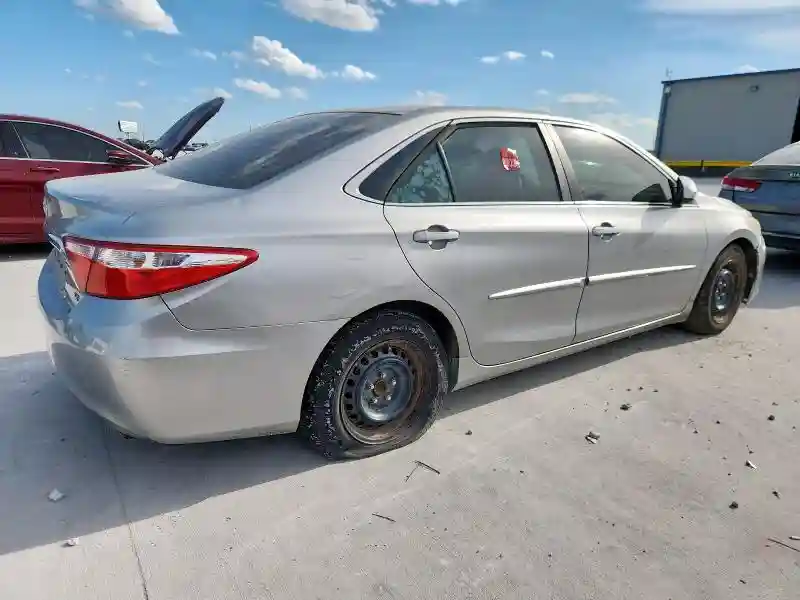 4T4BF1FK2FR483645 2015 TOYOTA CAMRY-2