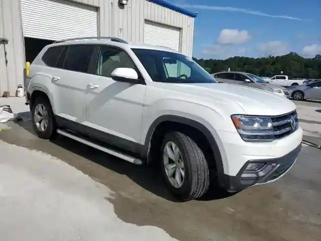 1V2CR2CA2JC532383 2018 VOLKSWAGEN ATLAS-3