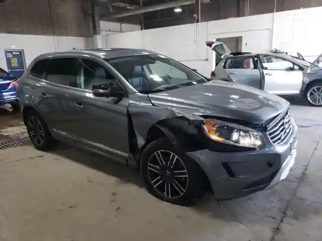 YV440MRR9H2107961 2017 VOLVO XC60-3