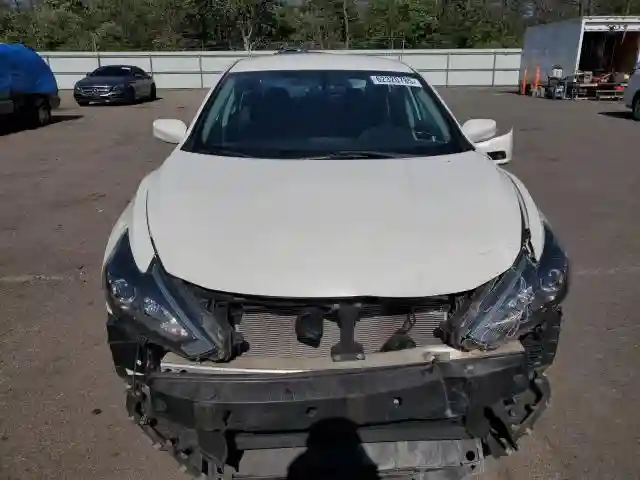 1N4AL3AP1HC145184 2017 NISSAN ALTIMA-4