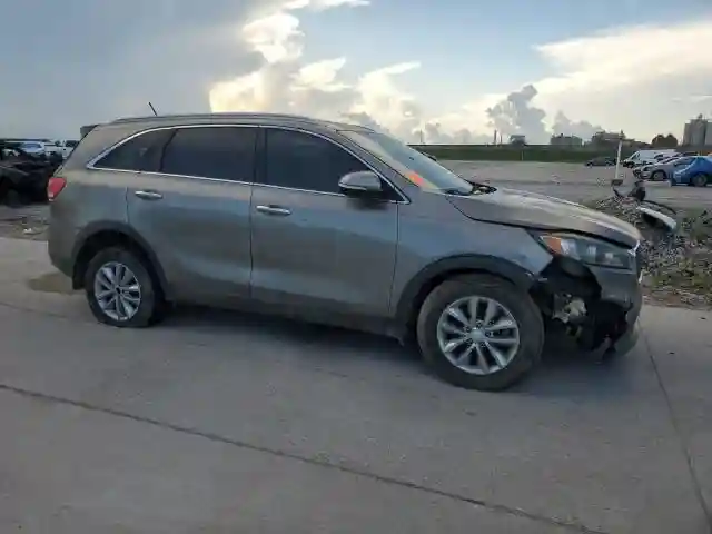 5XYPG4A36GG145767 2016 KIA SORENTO-3