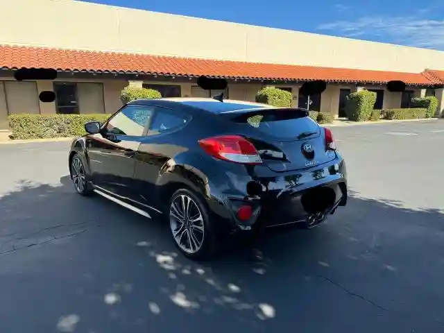 KMHTC6AE4GU249997 2016 HYUNDAI VELOSTER-2