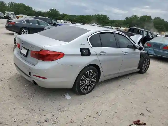 WBAJA9C51JB249648 2018 BMW 5 SERIES-2